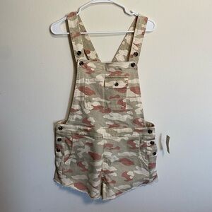 NWT! Anthropologie Camouflage Overall Shorts